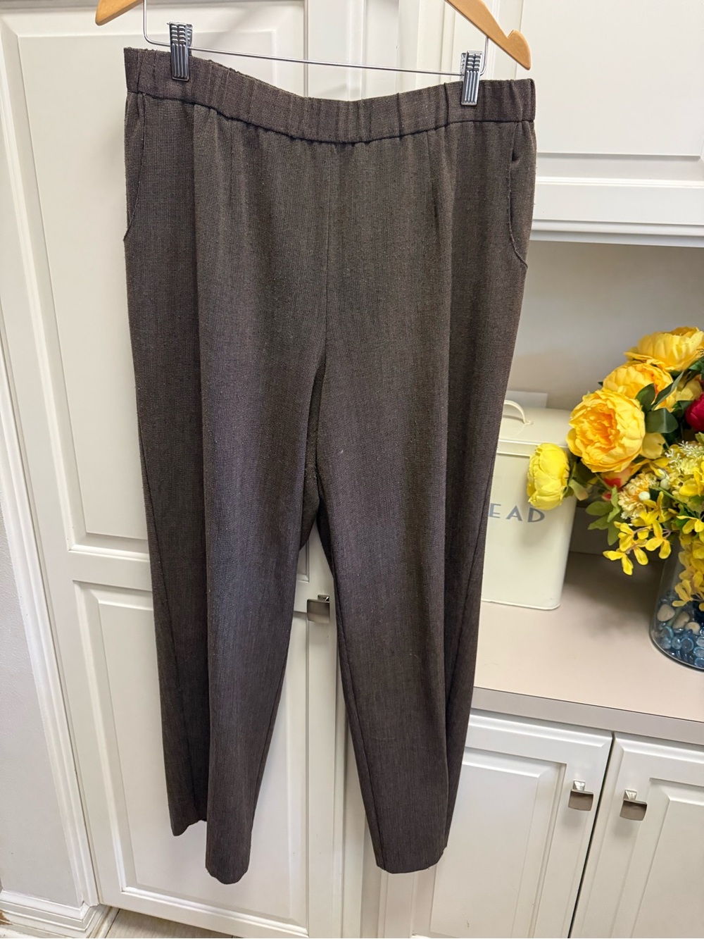 Women's Brown Stretch Pull-On Trousers